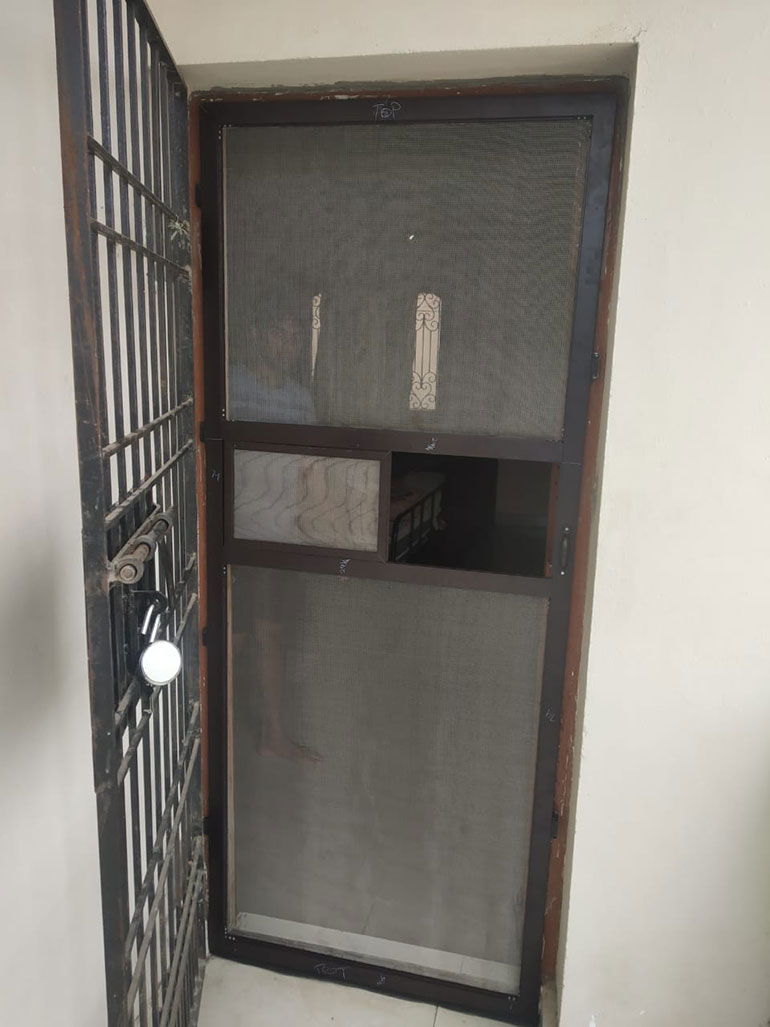 door3